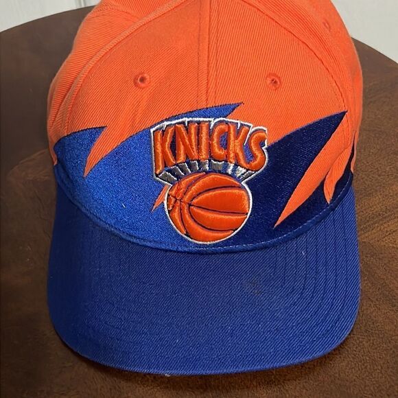 🔥 Vintage NY KNICKS “Sharkstooth” Mitchell & Ness Snapback Hat - Good Condition - Picture 4 of 10